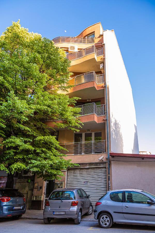Nice 1Bd Apartment Next To Medical University By Flat Mаnager Plovdiv Exterior photo
